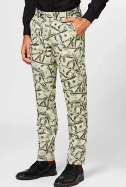 Opposuits, Cashanova